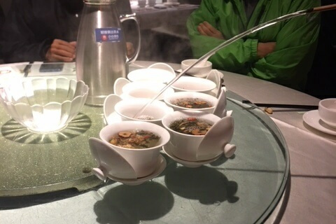 8)深セン巴蜀風にて(八宝茶)